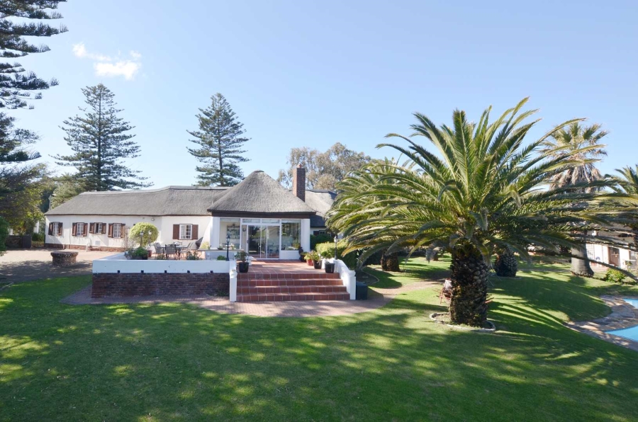 11 Bedroom Property for Sale in Milnerton Western Cape